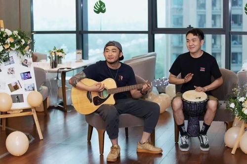 乐队求婚视频,浪漫求婚视频感动无数网友